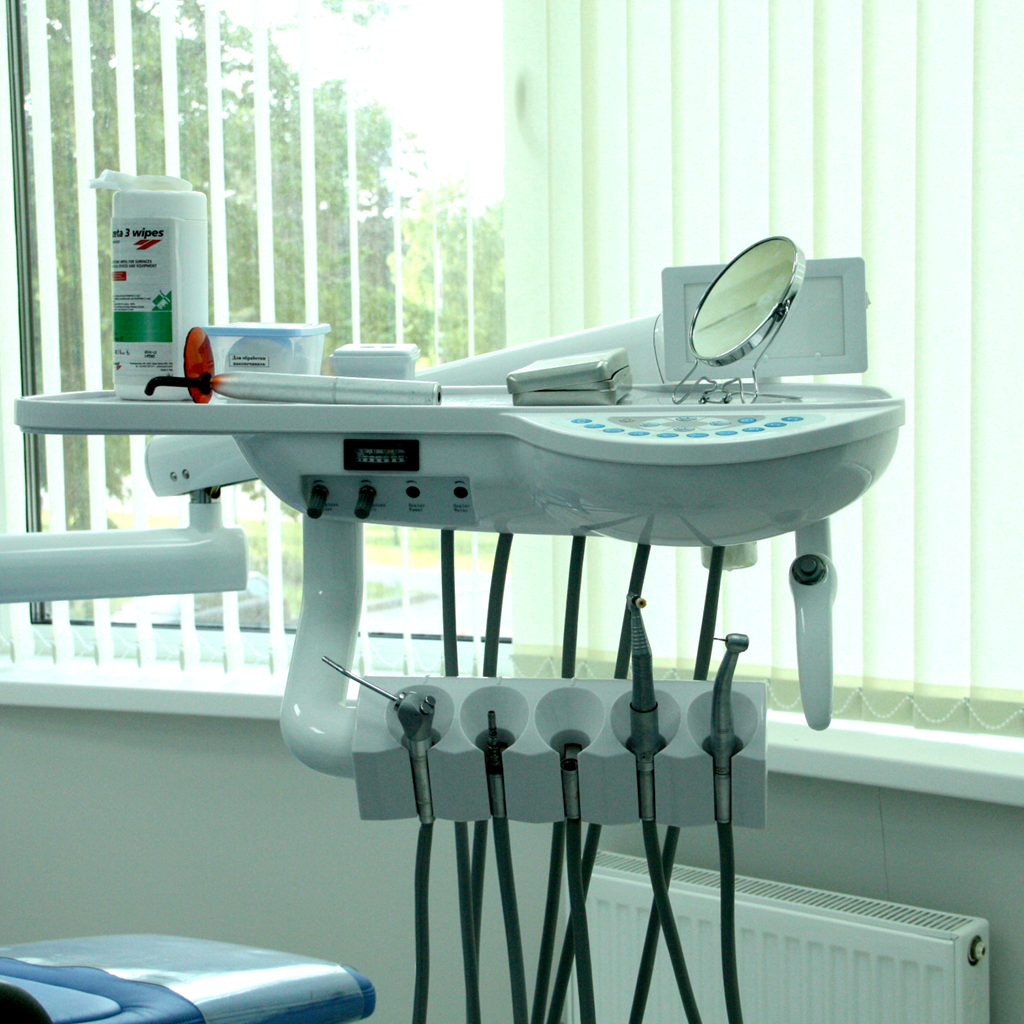 современное стоматологическое оборудование клиники Майстэрня Усмешки фото 4